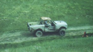 http://www.tmcom.com/~tsm1/scout/jpg/racing/july_4_1999/Image71sm.jpg