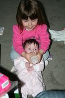 04162009JoleighFeedsAudrey