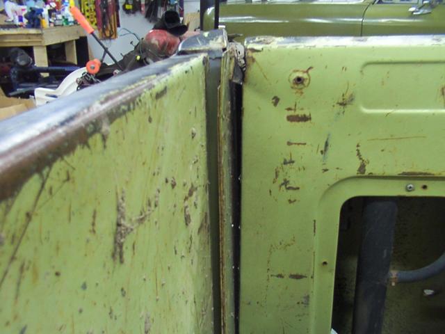 The end-caps have seperated from the quarters - inside driver's