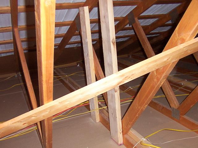 Extra upright supports for the truss tie-in.
