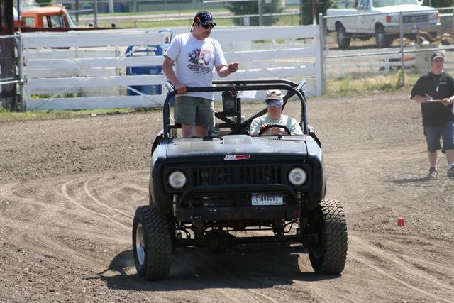 Tom and John on the divorce course