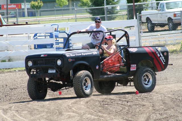 John Fleck and Lau-ren on the divorce course in Little Devil