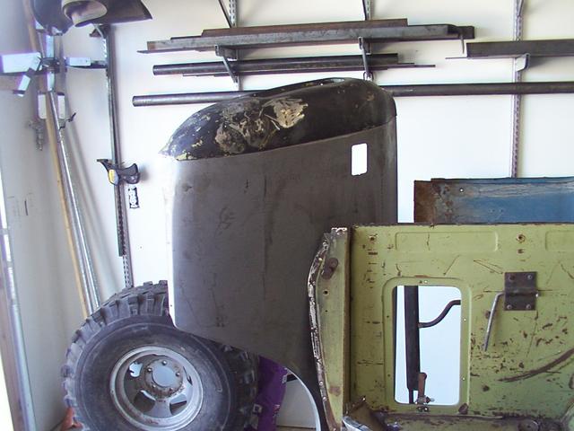End-cap in position for welding