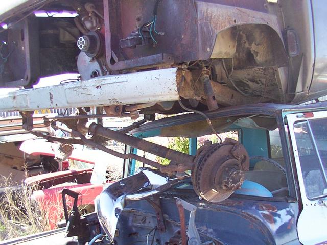 5/1/04  Scout II straight-axle 2wd front end.