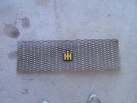 Scout 80 grille - appears to be in perfect condition, no dents/bends